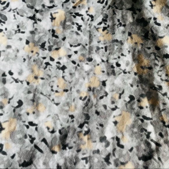 Lululemon Tank - Picture 2 of 4